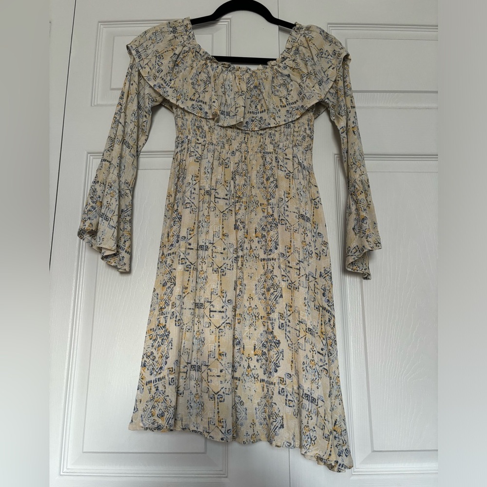American Rag Macys Long Bell Sleeve Dress 💕